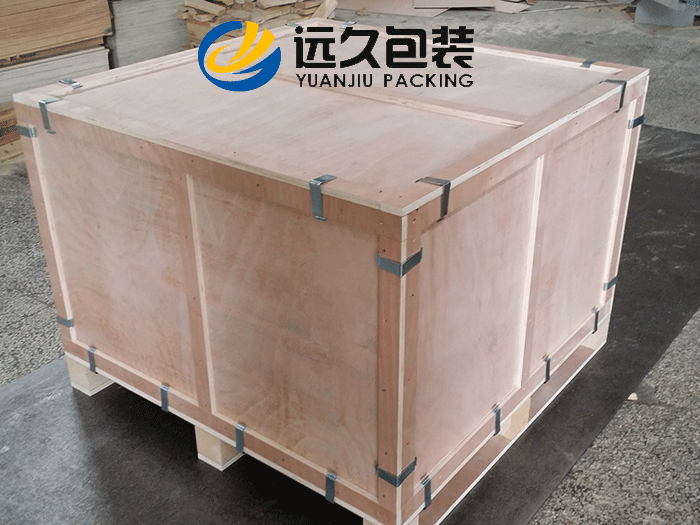 包裝木箱底盤結(jié)構(gòu)穩(wěn)定性與在搬運(yùn)過程中的抗扭曲抗變形能力